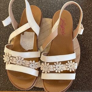 Jellypop Women's Cream Floral Sandals